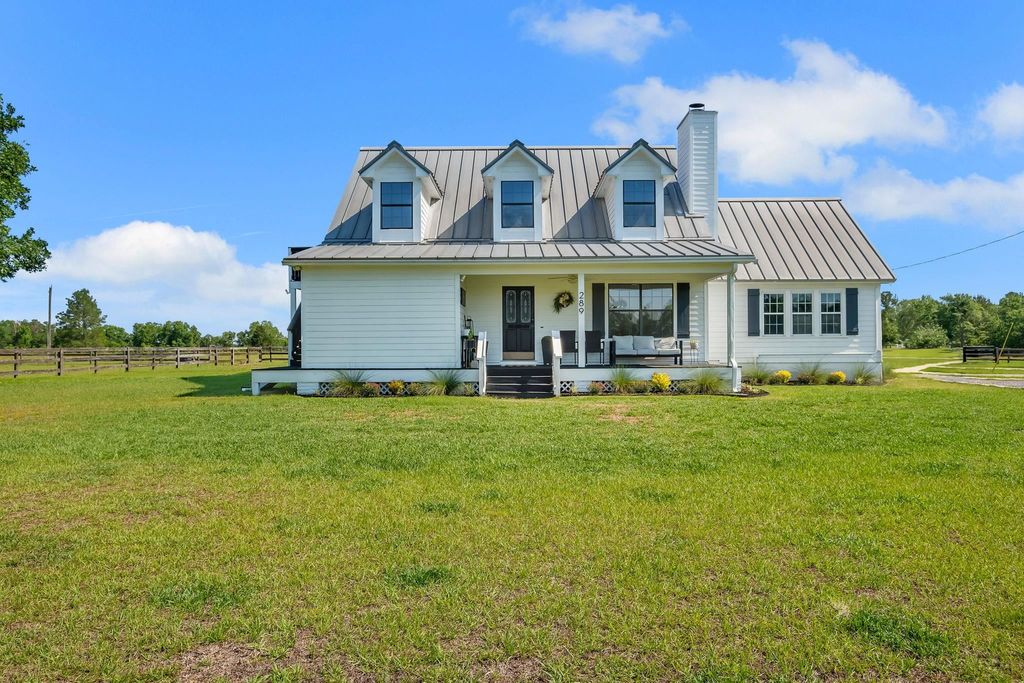 Photo of 289 Mockingbird Lane, Chattahoochee, FL 32324 (MLS # 400029)