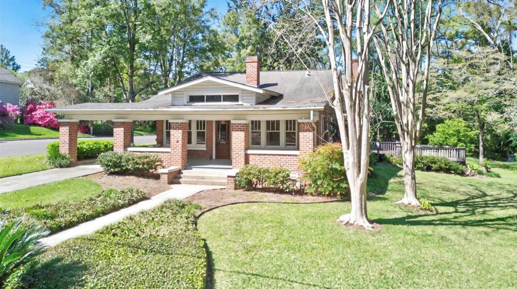 Photo of 602 McDaniel Street, Tallahassee, FL 32303 (MLS # 386614)