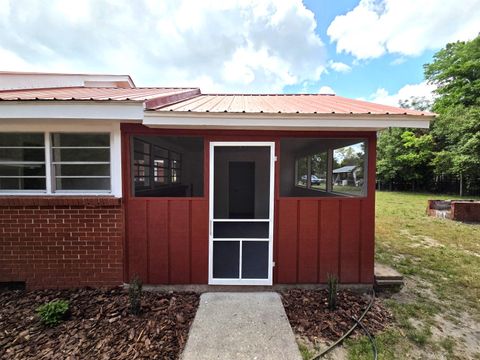 Tiny photo for 19285 NW SR 20, Bristol, FL 32321 (MLS # 398054)