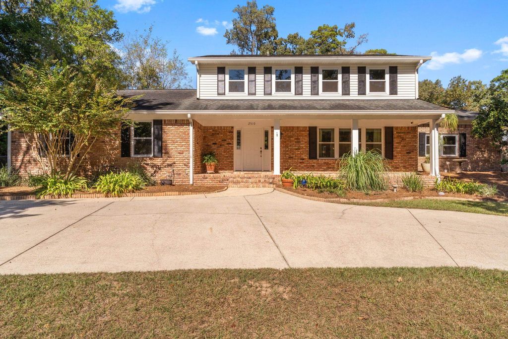 Photo of 2510 ARMISTEAD Road, Tallahassee, FL 32308 (MLS # 393272)