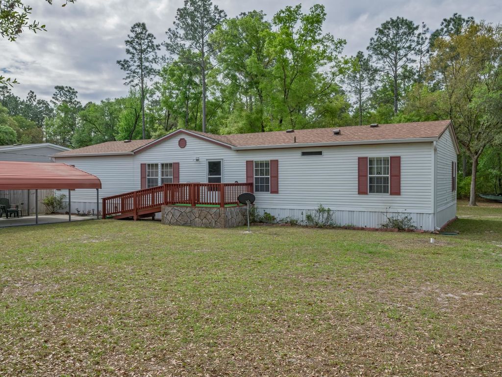 Photo of 1121 W Oak Ridge Road, Tallahassee, FL 32305 (MLS # 398792)