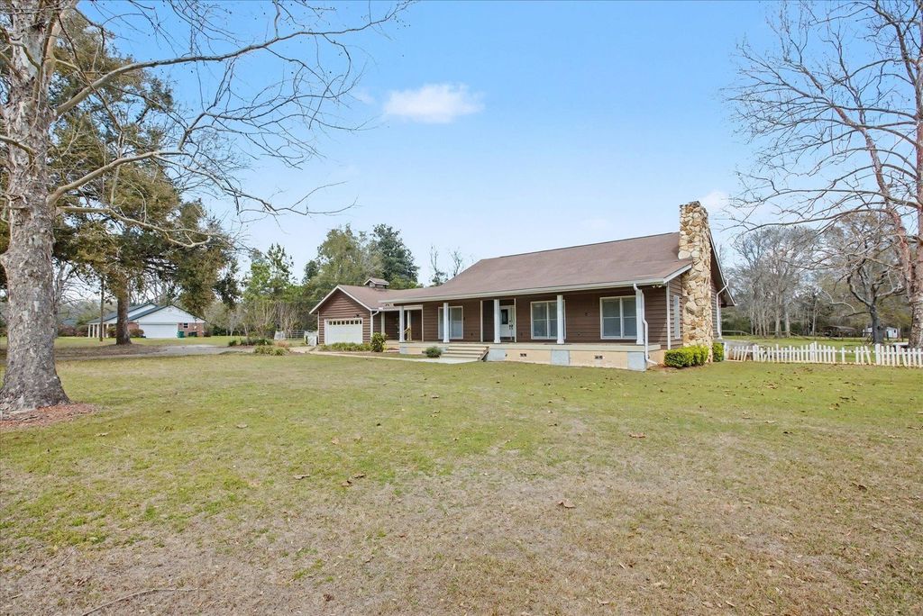 Photo of 4699 Shady Rest Road, Havana, FL 32333 (MLS # 396987)