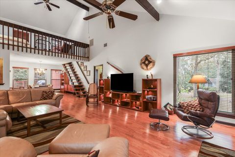 Tiny photo for 2424 Winthrop Road, Tallahassee, FL 32308 (MLS # 393781)