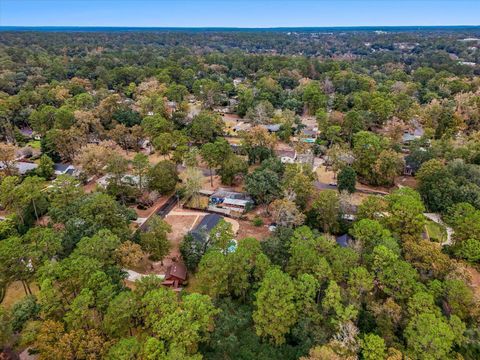 Tiny photo for 2424 Winthrop Road, Tallahassee, FL 32308 (MLS # 393781)