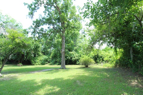 Tiny photo for 485 SW Jordan Street, Madison, FL 32340 (MLS # 402053)