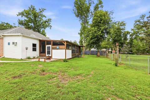 Tiny photo for 3945 CALLE DE SANTOS Road, Tallahassee, FL 32311 (MLS # 400718)