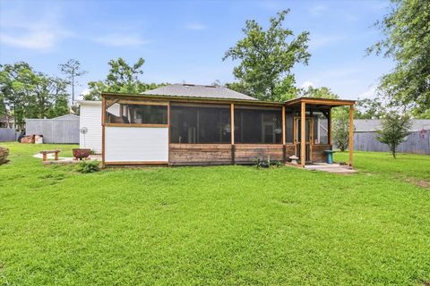 Tiny photo for 3945 CALLE DE SANTOS Road, Tallahassee, FL 32311 (MLS # 400718)