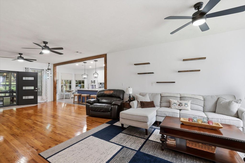 Photo of 3945 CALLE DE SANTOS Road, Tallahassee, FL 32311 (MLS # 400718)