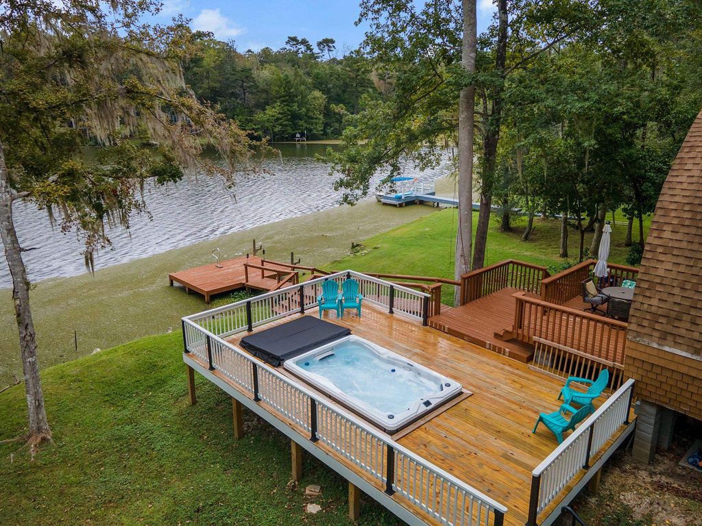 Photo of 1645 Tallavana Trail, Havana, FL 32333 (MLS # 391769)