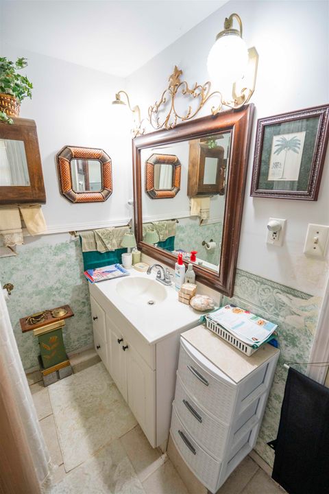 Tiny photo for 1921 Longview Dr Dr, Tallahassee, FL 32303 (MLS # 395503)