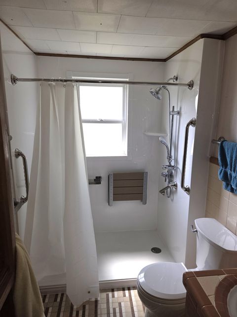Tiny photo for 4166 Baltzell Street, Marianna, FL 32446 (MLS # 399050)