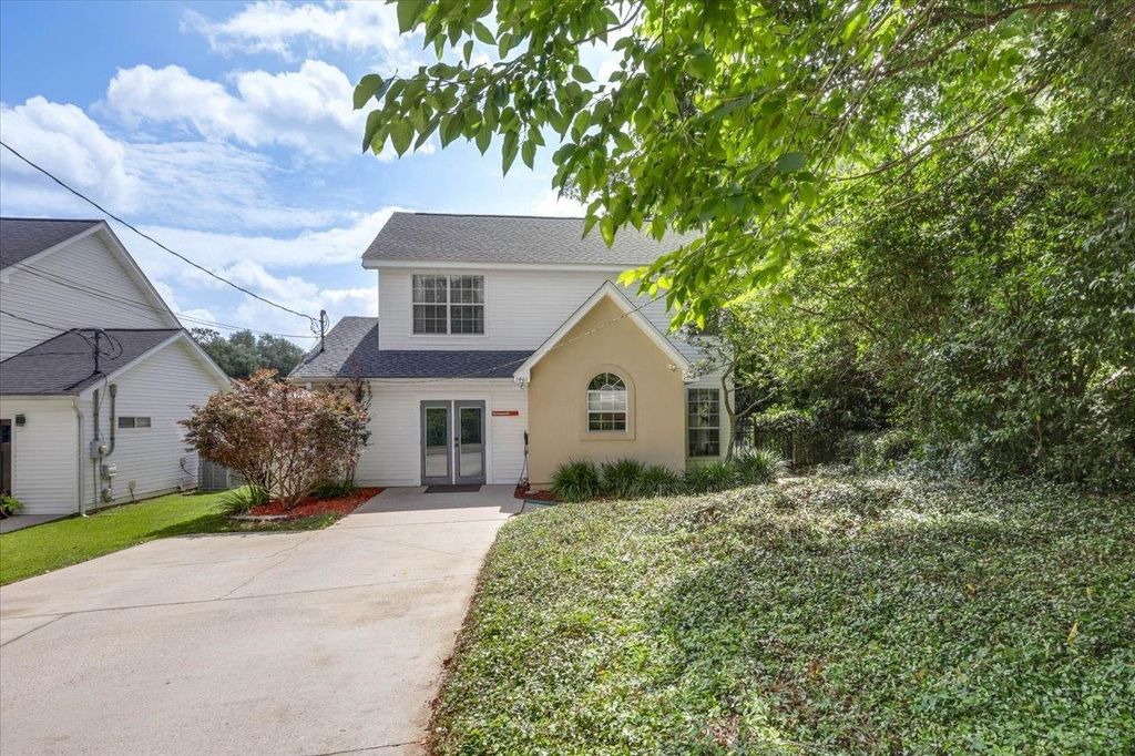 Photo of 1461 Pine Street, Tallahassee, FL 32303 (MLS # 397669)