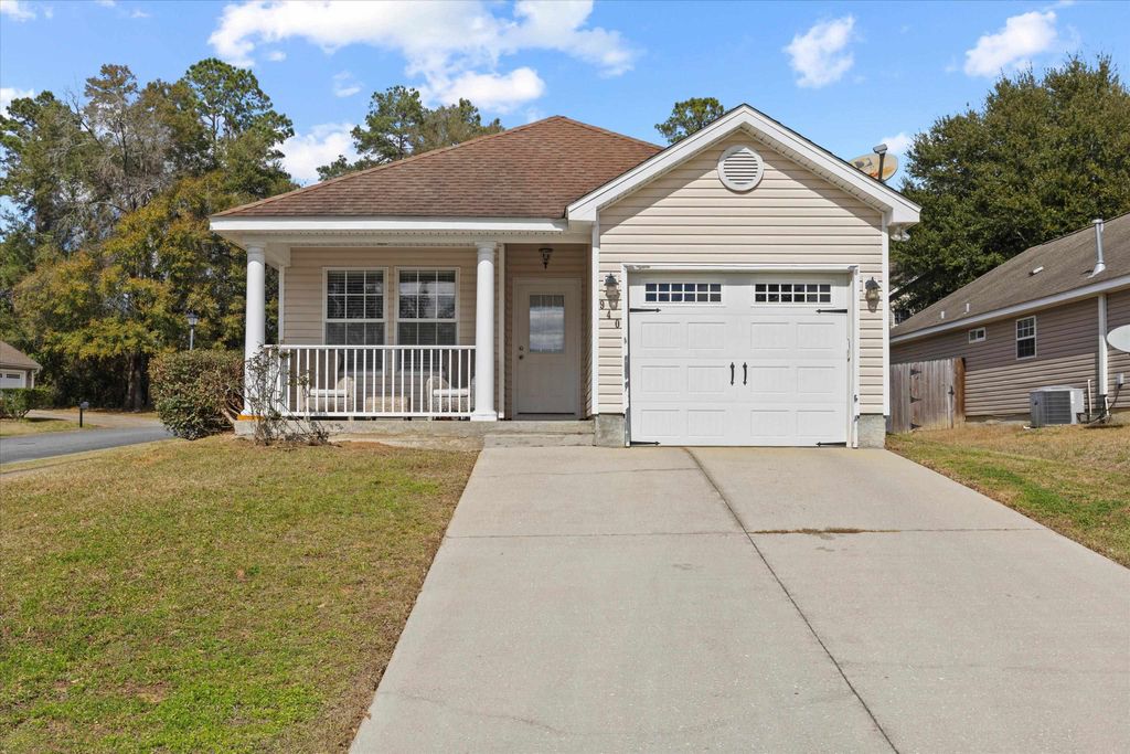Photo of 940 Beaver Creek Way, Tallahassee, FL 32301 (MLS # 396314)