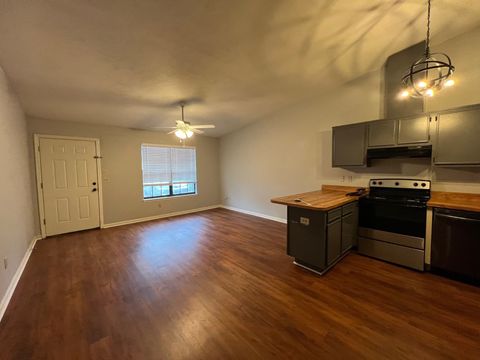 Tiny photo for 218 White Drive #D, Tallahassee, FL 32304 (MLS # 399061)