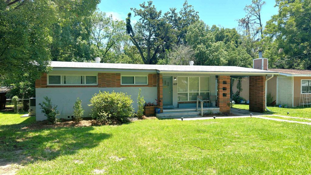 Photo of 1677 Mayhew Street, Tallahassee, FL 32304 (MLS # 396488)