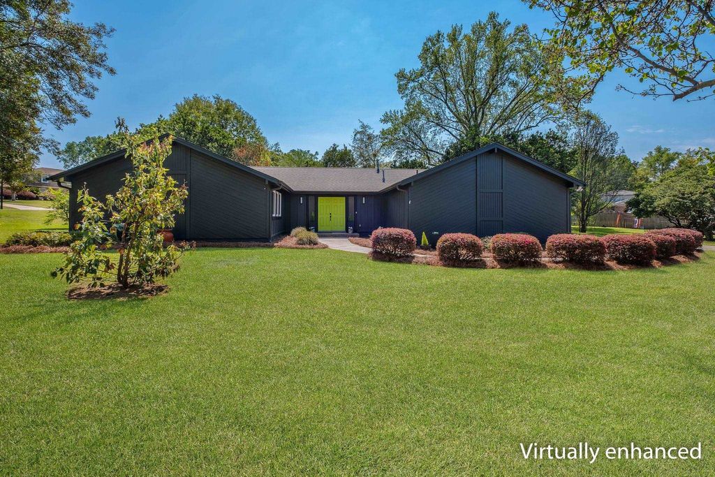 Photo of 3721 LONGFORD Drive, Tallahassee, FL 32309 (MLS # 397822)