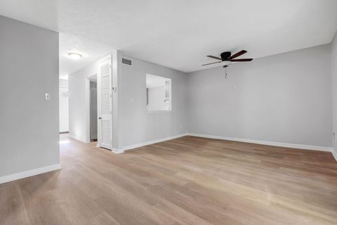 Tiny photo for 1986 Portland Avenue, Tallahassee, FL 32303 (MLS # 393194)