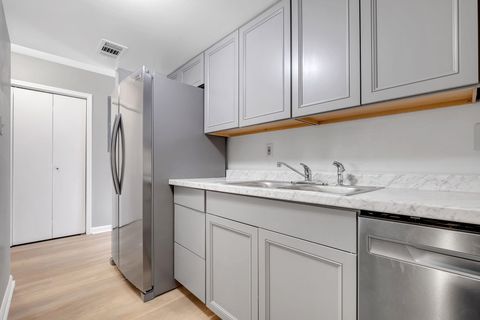 Tiny photo for 1986 Portland Avenue, Tallahassee, FL 32303 (MLS # 393194)