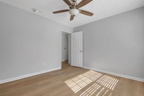 Tiny photo for 1986 Portland Avenue, Tallahassee, FL 32303 (MLS # 393194)