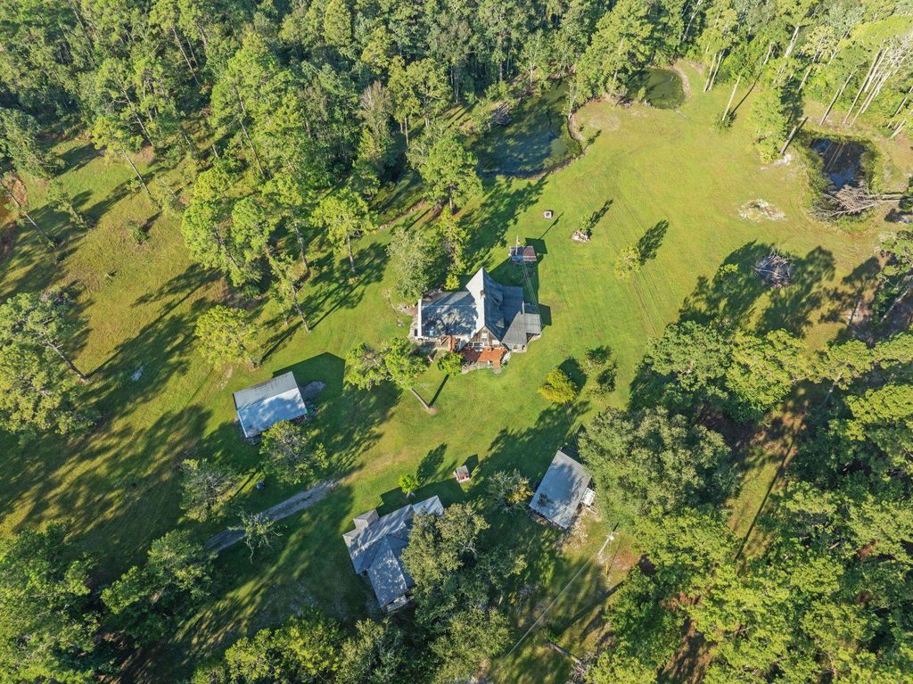 Photo of 11942 SW Overstreet Avenue, Lamont, FL 32336 (MLS # 391308)