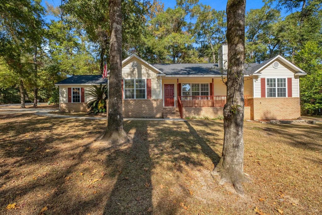 Photo of 47 Engwall Circle, Havana, FL 32333 (MLS # 393214)