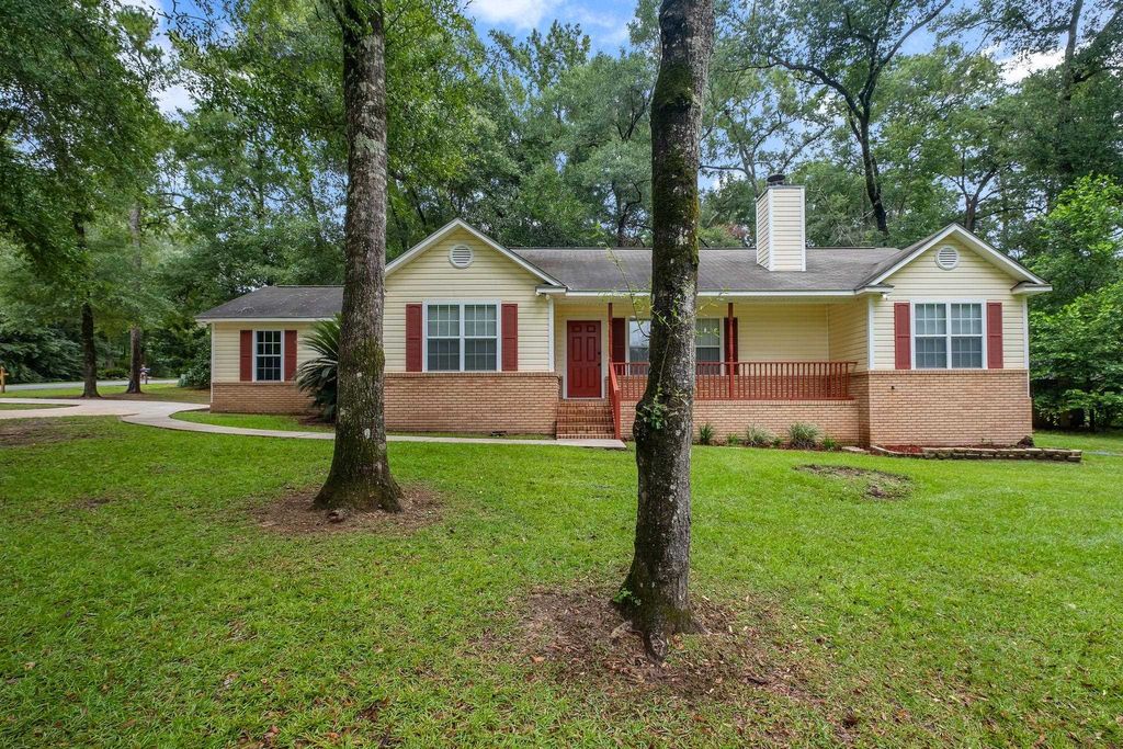 Photo of 47 Engwall Circle, Havana, FL 32333 (MLS # 393214)