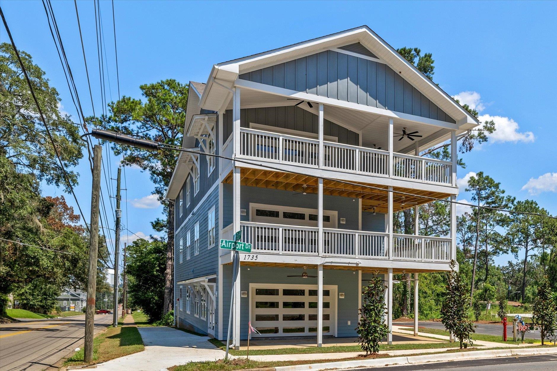 1735 JacksonBluff Road 1