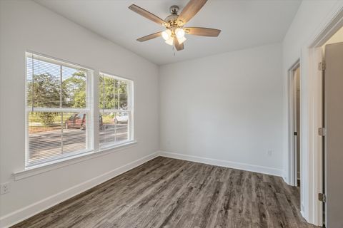Tiny photo for 1735 JacksonBluff Road #1, Tallahassee, FL 32311 (MLS # 393411)