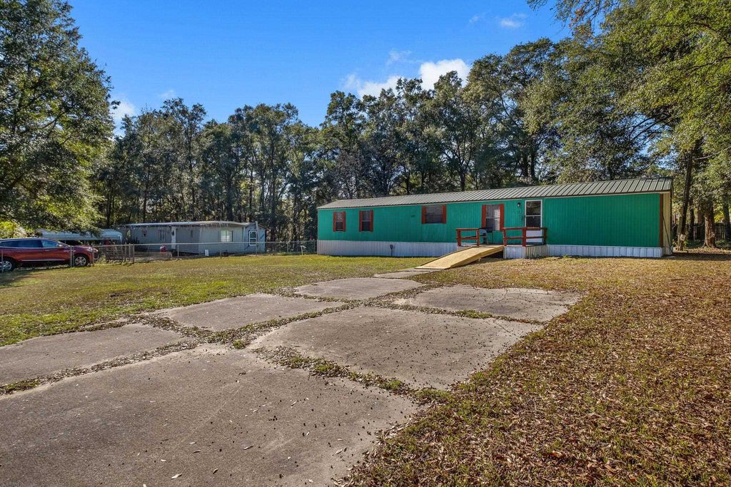 Photo of 4278 SAND PINE Drive, Tallahassee, FL 32305 (MLS # 394212)