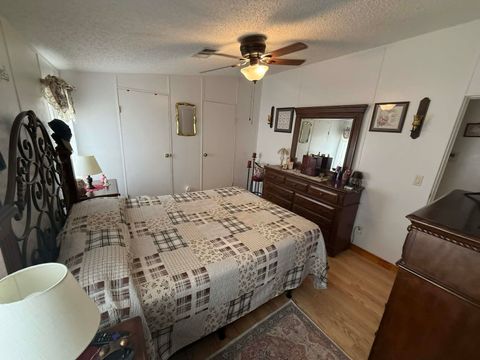 Tiny photo for 17483 Guilford Court, Blountstown, FL 32424 (MLS # 399429)