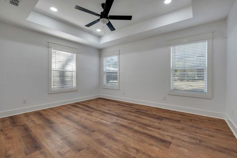 Tiny photo for 155 Ross Road, Tallahassee, FL 32305 (MLS # 392765)
