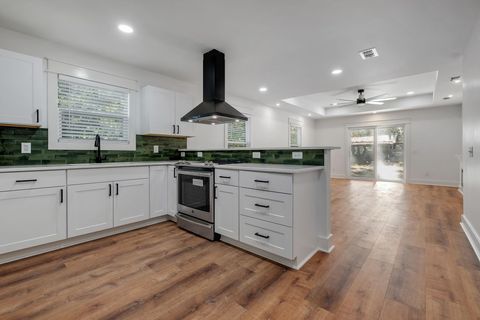 Tiny photo for 155 Ross Road, Tallahassee, FL 32305 (MLS # 392765)