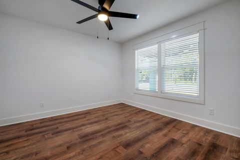 Tiny photo for 155 Ross Road, Tallahassee, FL 32305 (MLS # 392765)
