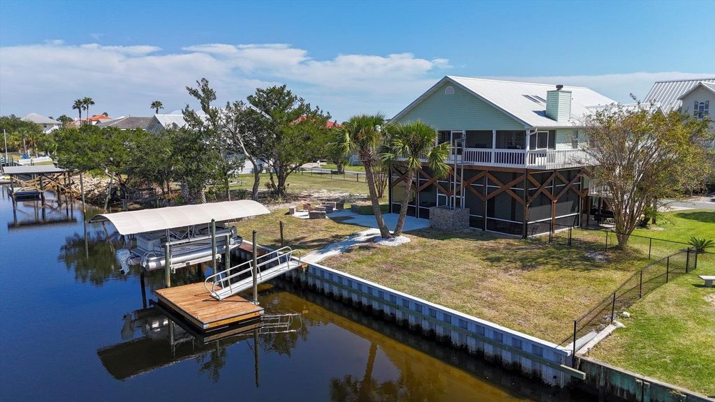 Photo of 40 Royster Drive, Crawfordville, FL 32327 (MLS # 391866)