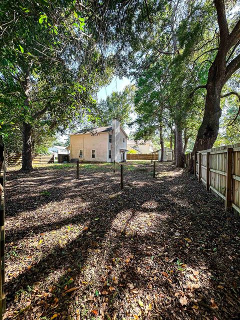 Tiny photo for 1107 Lovers Lane, Tallahassee, FL 32317 (MLS # 391301)