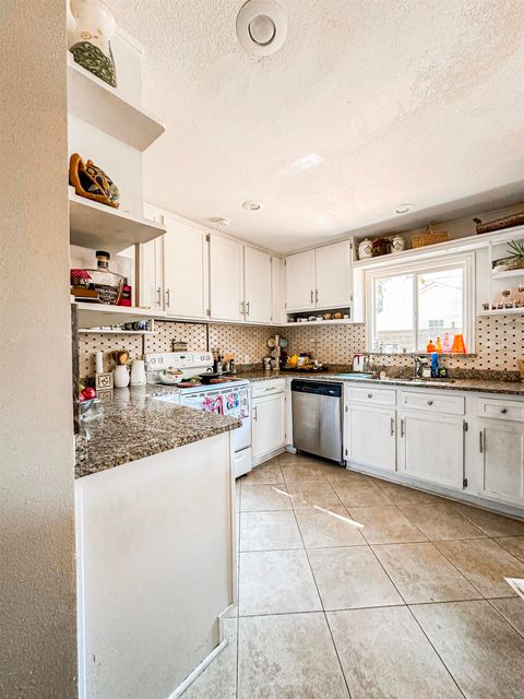 Tiny photo for 1107 Lovers Lane, Tallahassee, FL 32317 (MLS # 391301)