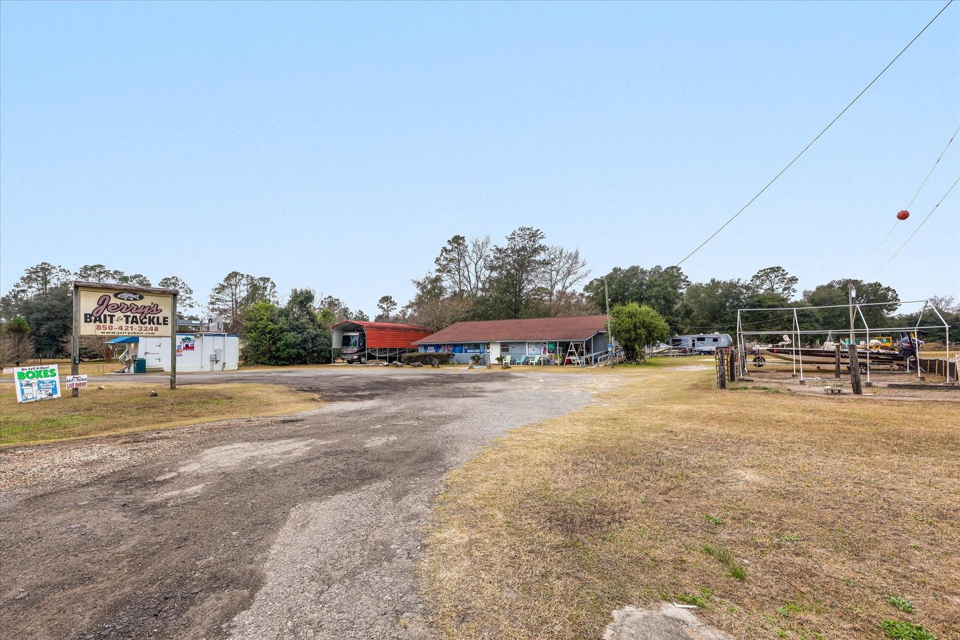 664 Woodville Highway