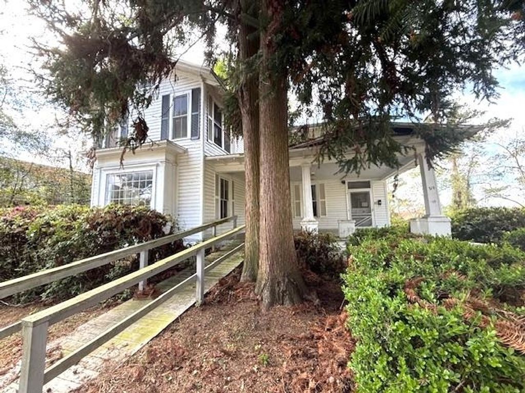 Photo of 319 W King Street, Tallahassee, FL 32351 (MLS # 398074)