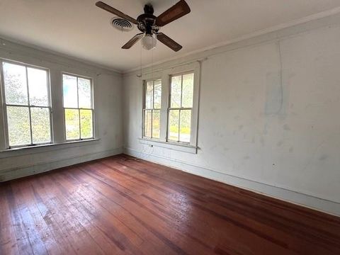 Tiny photo for 319 W King Street, Tallahassee, FL 32351 (MLS # 398074)