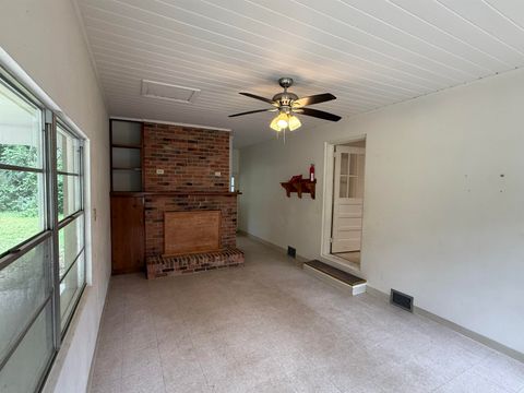 Tiny photo for 5525 Springhill Road, Tallahassee, FL 32305 (MLS # 400470)