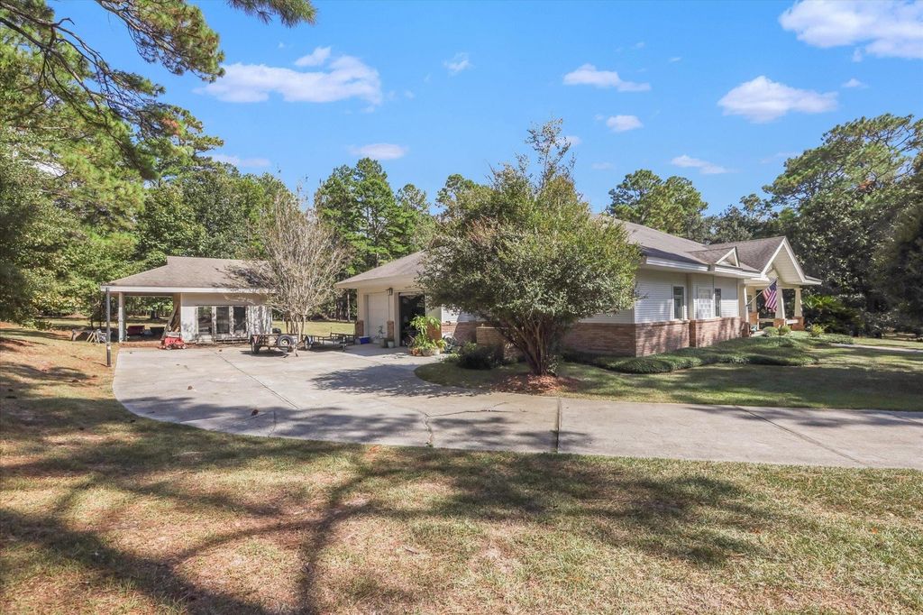 Photo of 9080 Old Chemonie Road, Tallahassee, FL 32309 (MLS # 399368)