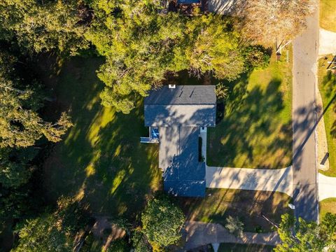 Tiny photo for 1001 Lothian Drive, Tallahassee, FL 32312 (MLS # 392616)