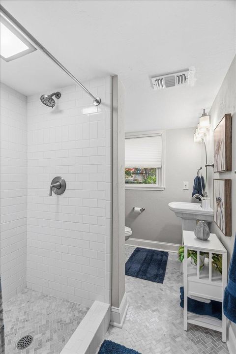 Tiny photo for 1001 Lothian Drive, Tallahassee, FL 32312 (MLS # 392616)