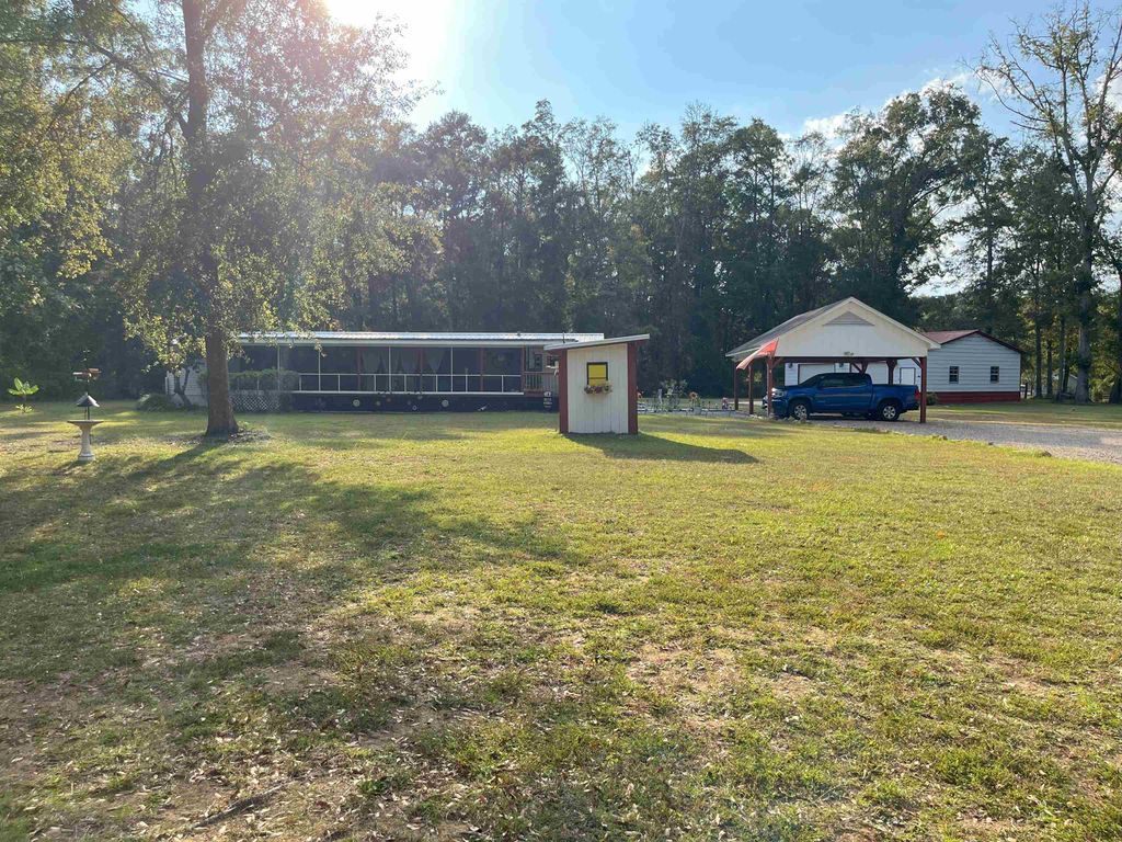 Photo of 418 Quail Lane, Monticello, FL 32344 (MLS # 395675)