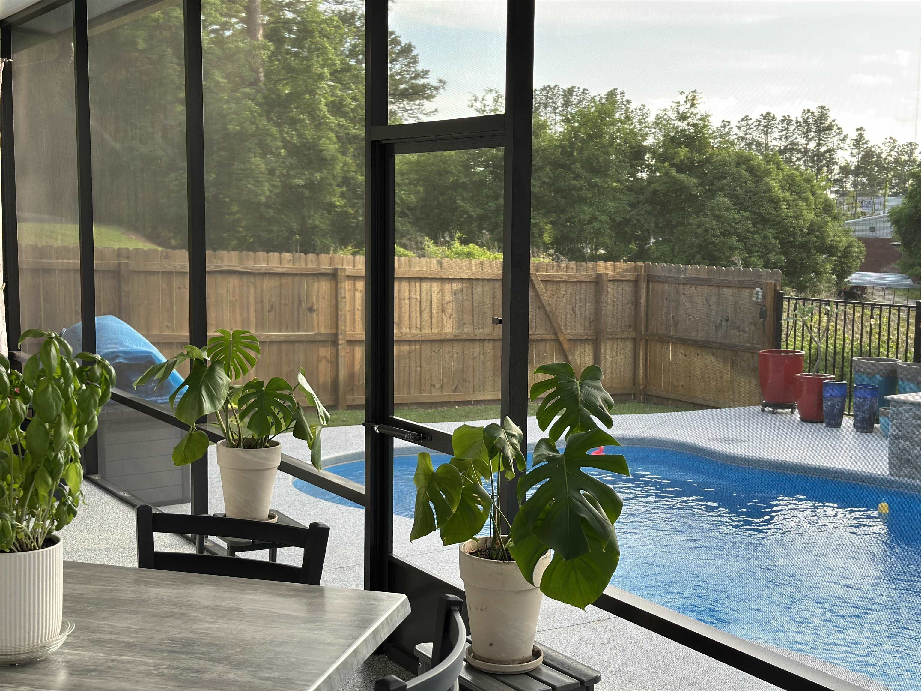 8704 Glenoak Trail
