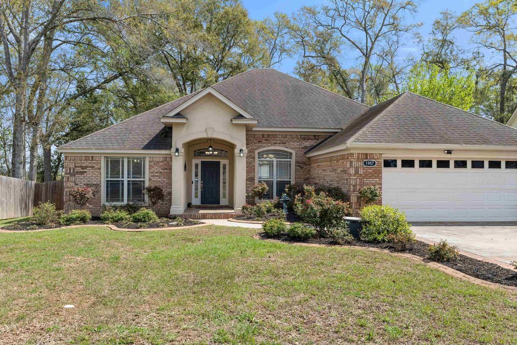 Photo of 1957 Celtic Road, Tallahassee, FL 32317 (MLS # 397486)
