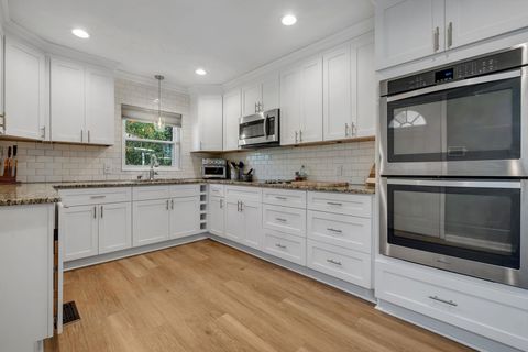 Tiny photo for 1107 Richview Road, Tallahassee, FL 32301 (MLS # 395153)