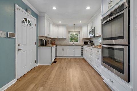 Tiny photo for 1107 Richview Road, Tallahassee, FL 32301 (MLS # 395153)