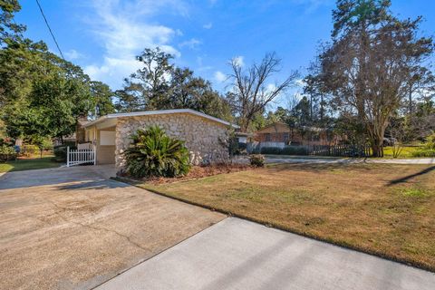 Tiny photo for 1107 Richview Road, Tallahassee, FL 32301 (MLS # 395153)