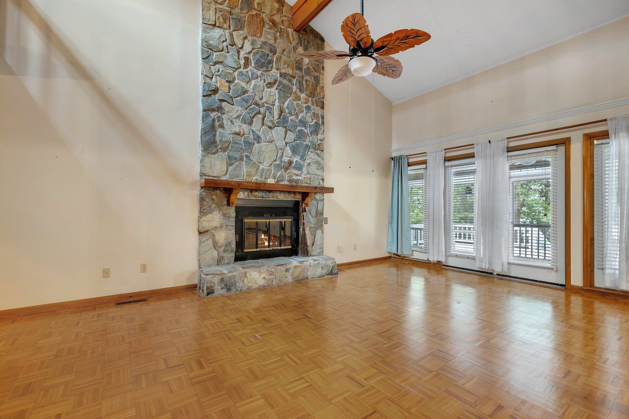 414 Tharpe Circle